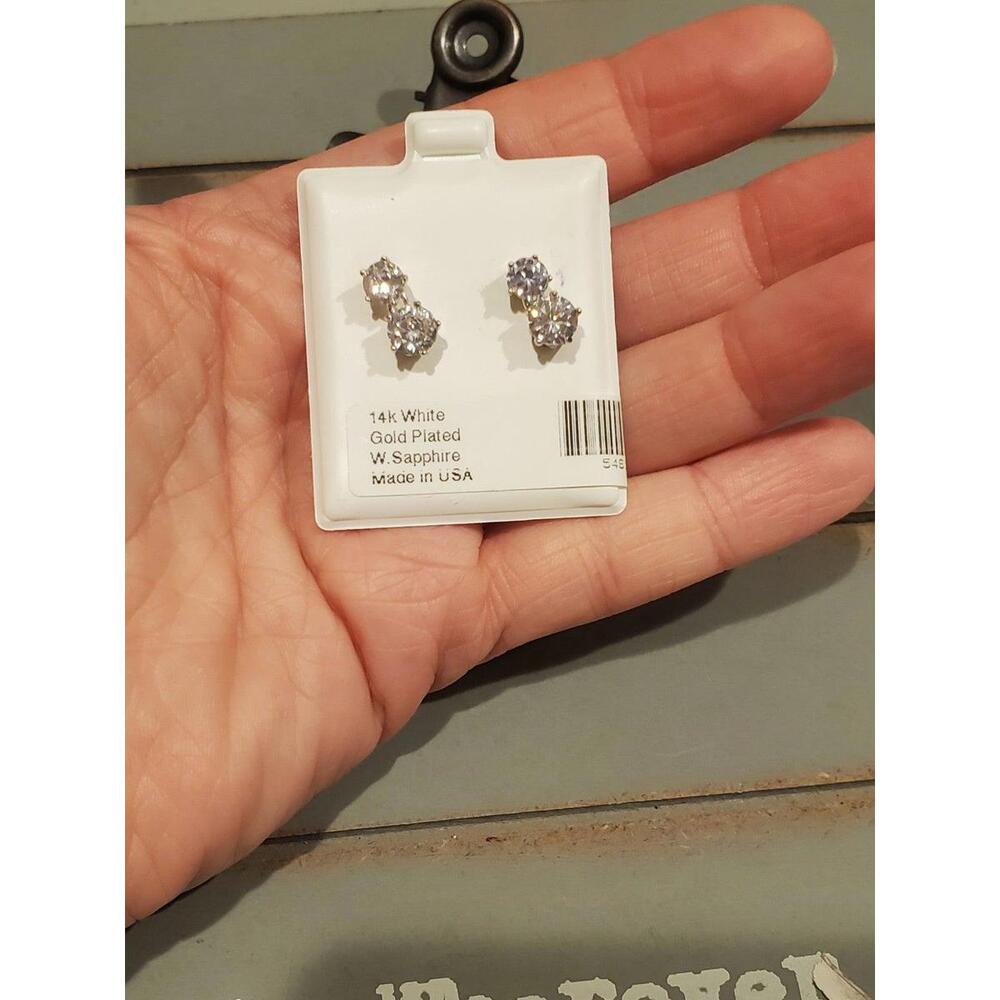 White gold silver white sapphire earrings - Picture 5 of 6